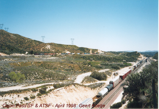 Cajon Pass Summit - SP - BNSF - April 1998.jpg